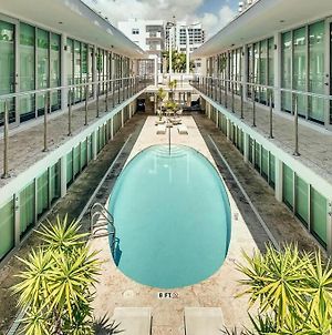 Mid-Century Modern Gem * Fabulous Sobe Location Apartment Miami Beach Exterior photo