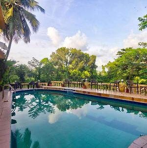 The Candolim Retreat Goa Hotel Exterior photo