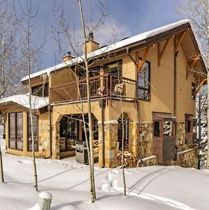 Premier Ski In, Ski Out 3 Bedroom Colorado Vacation Rental Steps From The Ski Slopes With Hot Tub And Pool Aspen Exterior photo