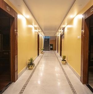 Hotel Aarohi Tarapith Exterior photo