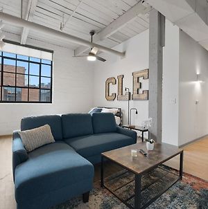 Brooklyn Style Studio Loft Minutes From Firstenergy Stadium 306 Apartment Cleveland Exterior photo