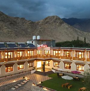 Zypher Ladakh Hotel Leh Exterior photo