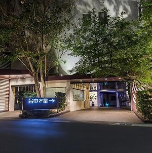 Motel Stars Taichung Exterior photo
