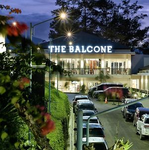 The Balcone Hotel And Resort Bukittinggi Exterior photo