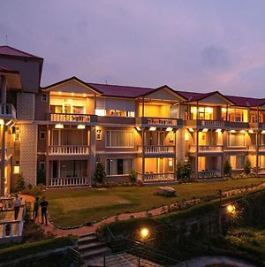 Neugal Riverfront Resort Palampur Exterior photo
