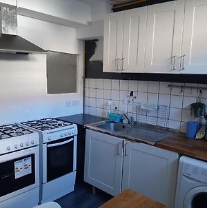 Single Bedroom With Wifi Off Bricklane 3 London Exterior photo