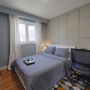 Cozy Private Bedroom With Office And Kitchen Essentials Toronto Exterior photo