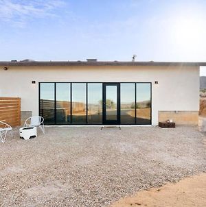 Back Haus By Hi Desert Dwellings With Views Dark Skies And Fire Pit Villa Joshua Tree Exterior photo