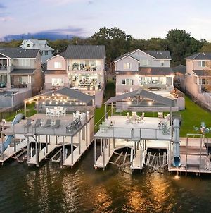 2 Luxury Waterfront Houses Side By Side Villa Kingsland Exterior photo