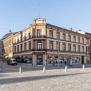 2Ndhomes Tampere Luxurious "Keskustori" Apartment - Private Sauna & Great Location In A Historical Building Exterior photo
