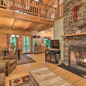 Woodland Cabin With Hot Tub And Deck 11 Mi To Boone! Villa Stony Fork Exterior photo