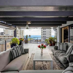 Bright And Stylish Beachfront Apartment Cape Town Exterior photo