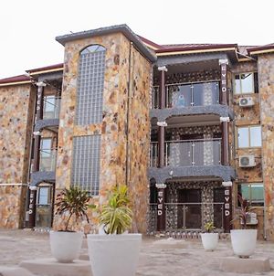 Eved Apartments Guest House Nkuntunse Exterior photo