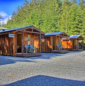 The Hiker Huts At Wild Coast Wilderness Resort Port Renfrew Exterior photo