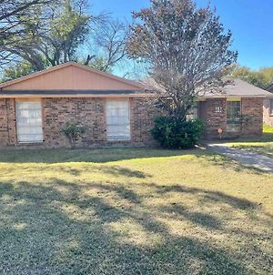 New! Fun Just 20 Min From Dallas 3-Brm Home Garland Exterior photo
