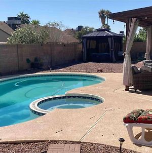 County Meadows Community Home With Non Heated Private Pool Glendale Exterior photo