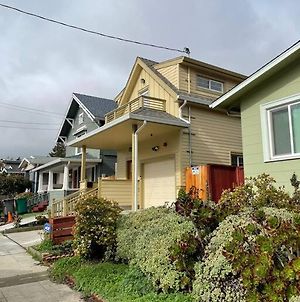 Lovely 2 Bedroom 1 Bath Cottage In A Great Oakland Neighborhood 20 Minutes To Sf Downtown With Parking Exterior photo