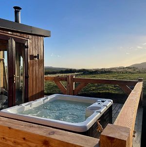 Luxury Lodge With Hot Tub Clitheroe Exterior photo