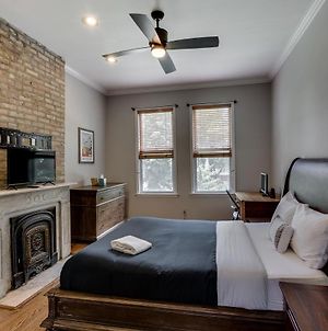 Pet Friendly! Beautiful Bucktown Home Offers Room For All Home Chicago Exterior photo