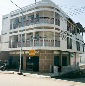 Manilath Guesthouse Ban Houayxay Exterior photo