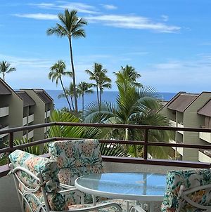 Kona Magic Ali'I - Top Floor Views, Pool, Beach Apartment Kailua-Kona Exterior photo
