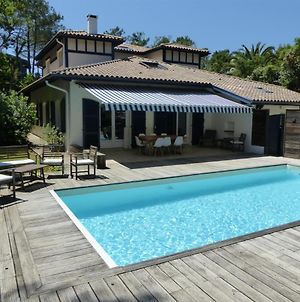 Villa Des Acacias Avec Piscine Chauffee Pour 15 Personnes Entre Lac Et Ocean Wifi Gratuit Soorts-Hossegor Exterior photo