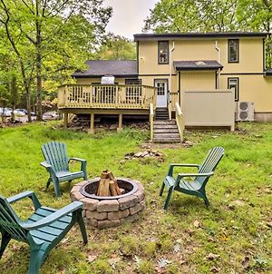 Peaceful Poconos Home With Hot Tub And Game Room! Lake Harmony Exterior photo
