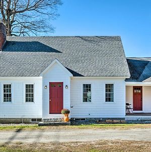 Charming Farmhouse Walk To Village And Trails! Burke Exterior photo