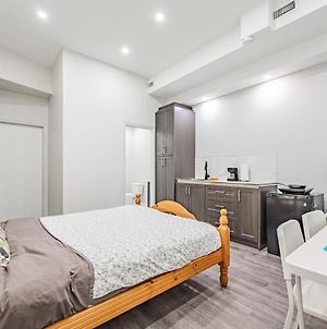 Apartment Suites In Scarborough Toronto Exterior photo