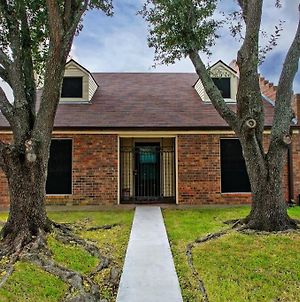 4 Bedroom Home With Game Room Close To Downtown. Bryan Exterior photo