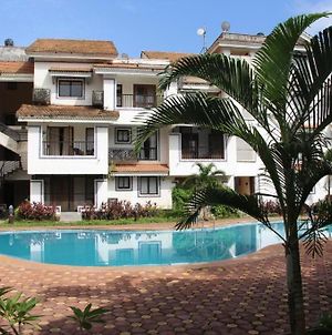Flyhigh Holiday Apartment Near Hilton Hotel Goa Arpora Exterior photo