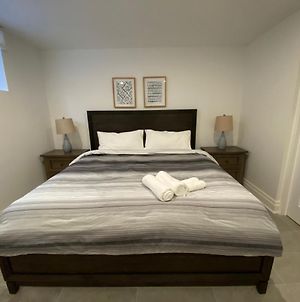 Yorkmills And Bayview !Aa Spacious And Stylish Private Bedroom With Shared Bathroom Toronto Exterior photo