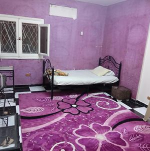 Cosy Bedroom In Nasr City Cairo Exterior photo