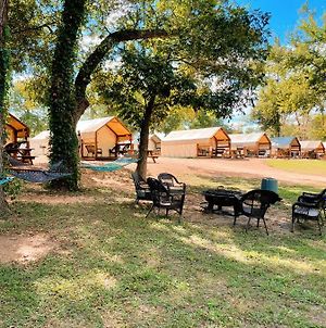 Son'S Blue River Camp Glamping Cabin #Z Adorable Glamping Cabin On The San Marcos River! Hotel Kingsbury Exterior photo