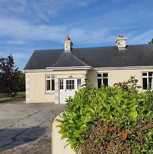Fairhill Cottage County Galway, Beautiful Rural Location Exterior photo