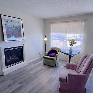 Calgary-Banff Mountain Newly Single House Close Everywhere Apartment Exterior photo