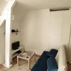 Studio Ouistreham Entre Centre-Ville Et Plages Apartment Exterior photo