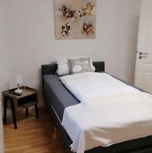 Aufmlohr - Appartement Mit 3 Schlafzimmern - In Leverkusen Hitdorf - Neu Renoviert Exterior photo