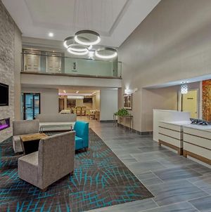 Comfort Inn & Suites Tipp City Exterior photo