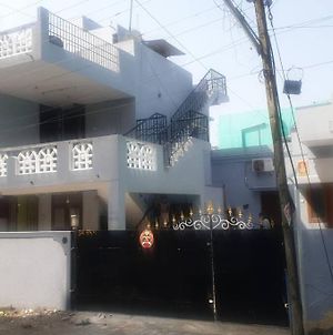 Close To Chennai International Airport, 2 Bhk Fully Furnished With Kitchen Facility Exterior photo