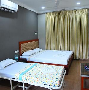Hotel King Park Pondicherry Exterior photo