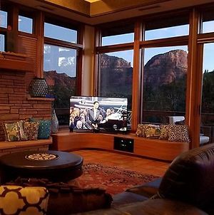 Palisades Villa 3 Acres Of Pure Privacy Estate Bordering National Forest Privacy Amp Views Sedona Exterior photo