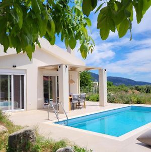 Casa O' - Neues Ferienhaus Mit Grosser Terrasse Und Privatem Swimmingpool Villa Potamia  Exterior photo