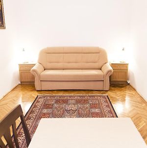 Authentic Budapest Apartment Room photo