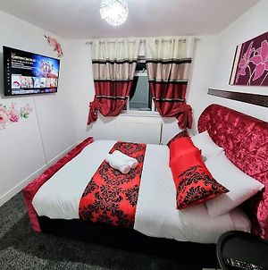 *5Sm* Setup For Your Most Relaxed & Amazing Stay + Free Parking + Free Fast Wifi * Morley  Exterior photo