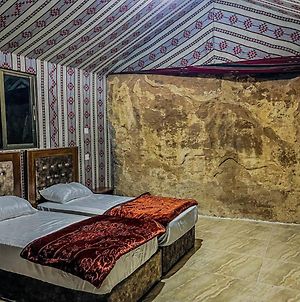 Wild Oryx Camp Hotel Wadi Rum Exterior photo