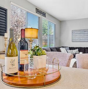 Brand New Listing - Windsor “Winetopia” Getaway Villa Exterior photo