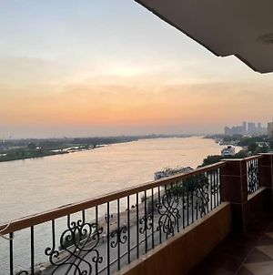 Nile View Apartment In Maadi Cairo Exterior photo
