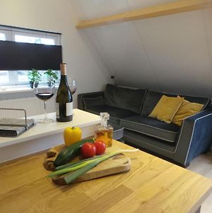 Top Appartement Short Stay In Mooie Omgeving Kortenhoef. Exterior photo