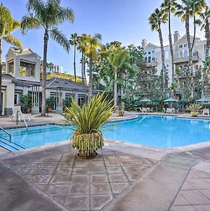 Serene Irvine Retreat With Heated Pool Access! Apartment Exterior photo